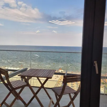 Queen Of The Sea- Endless Summer Mamaia Nord Apartment Năvodari
